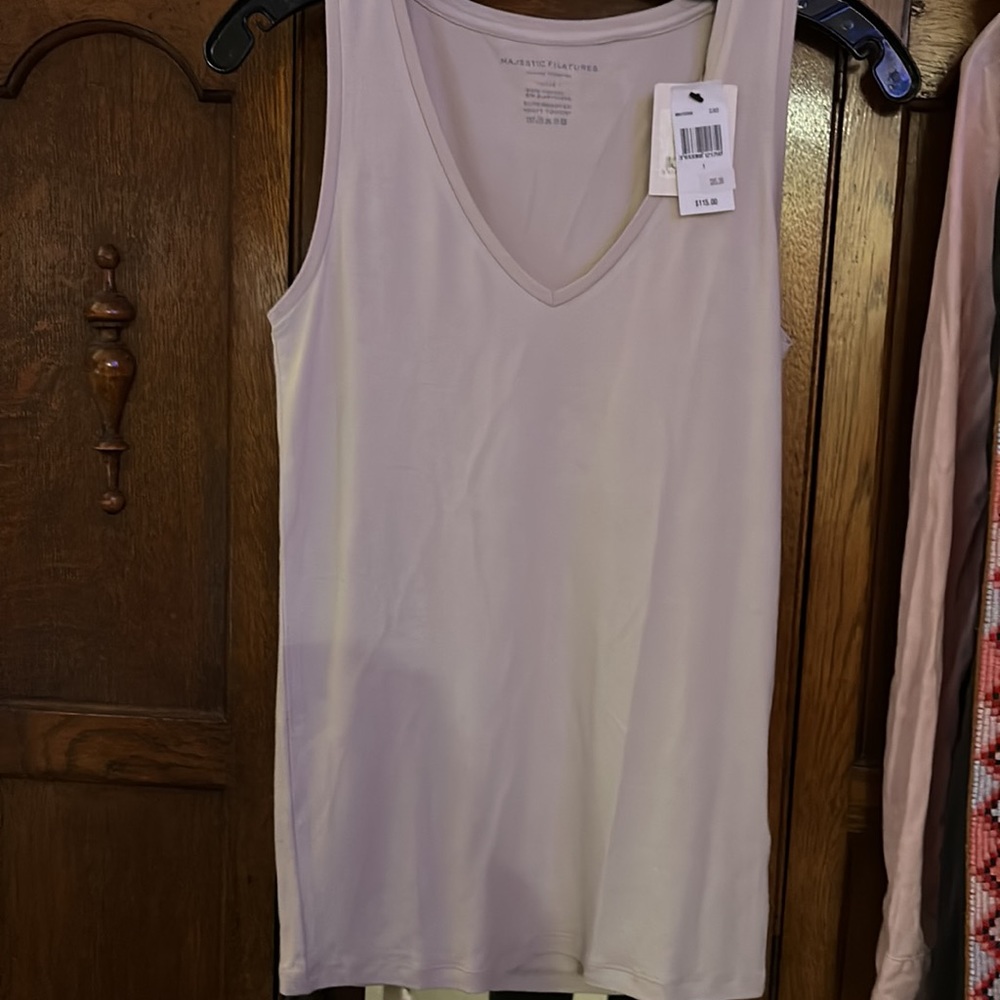 Majestic sleeveless neck slinky tee - Picture 4 of 8